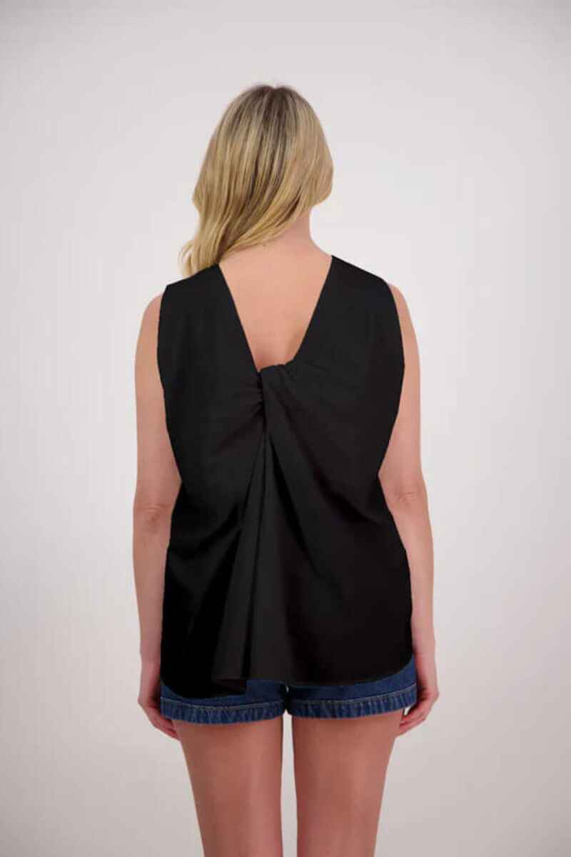 BRIARWOOD Patsy Top Black