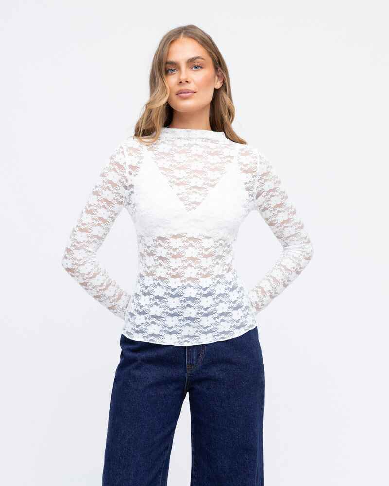 WHITE CLOSET Lace LS Top White